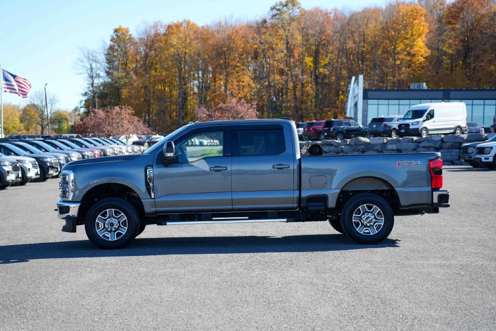 Used 2025 Ford F250 Lariat AWD/4WD image 8