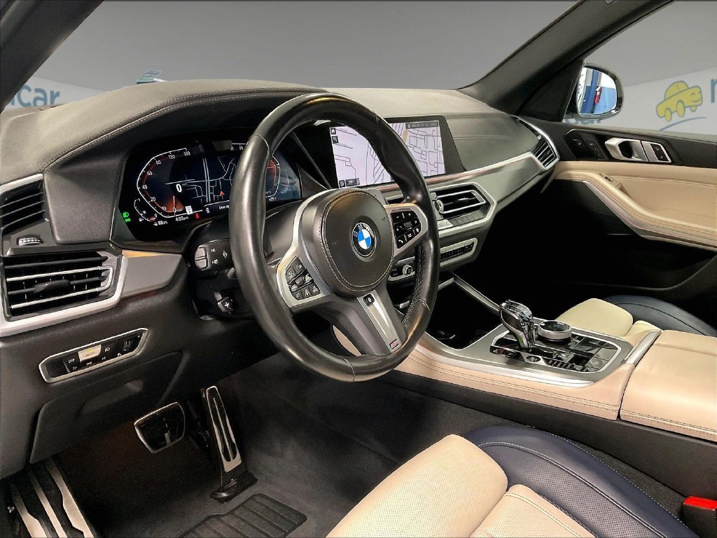 Used 2022 BMW X5 xDrive40i w/ M Sport Package AWD/4WD image 8