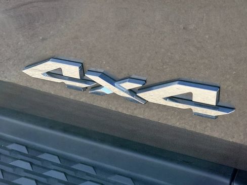 Used 2024 RAM 2500 Laramie w/ Safety Group AWD/4WD image 14