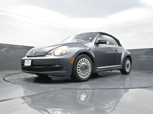 Used 2013 Volkswagen Beetle 2.5 image 23
