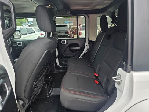 Used 2020 Jeep Wrangler Unlimited Rubicon AWD/4WD image 14