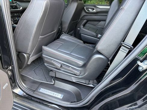 Used 2024 Chevrolet Tahoe RST w/ Luxury Package RWD image 21