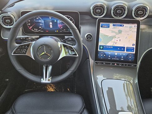 Certified 2026 Mercedes-Benz GLC 300 4MATIC image 17