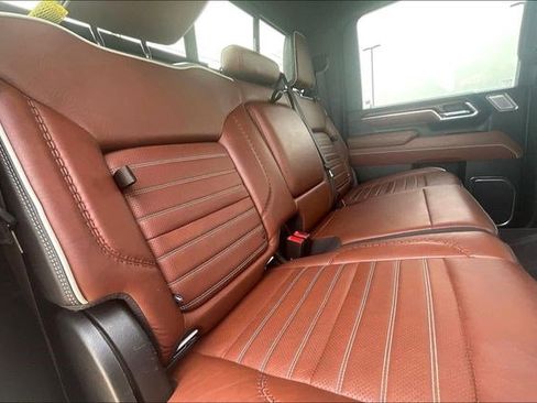 Used 2024 GMC Sierra 2500 Denali Ultimate image 33