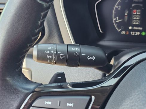 Used 2025 Honda Pilot EX-L image 22