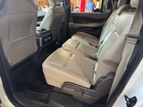 Used 2021 Ford Expedition Max XLT image 20