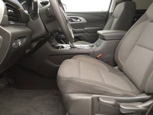 Used 2020 Chevrolet Traverse LS image 17