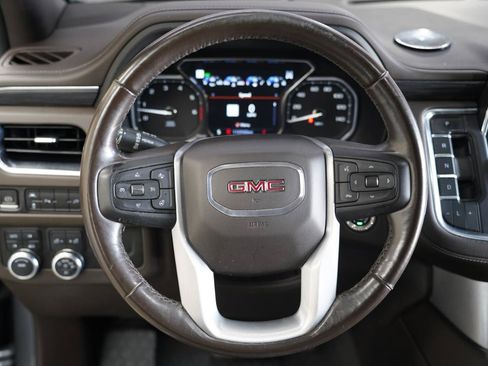 Used 2021 GMC Yukon XL SLT w/ SLT Premium Package AWD/4WD image 15