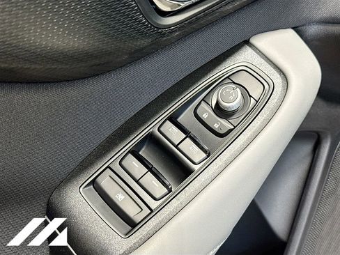 Used 2025 Subaru Outback Premium image 19