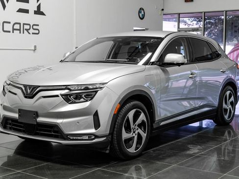 Used 2023 VinFast VF 8 Eco AWD/4WD image 6