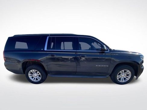 Used 2016 Chevrolet Suburban LT w/ Luxury Package image 10
