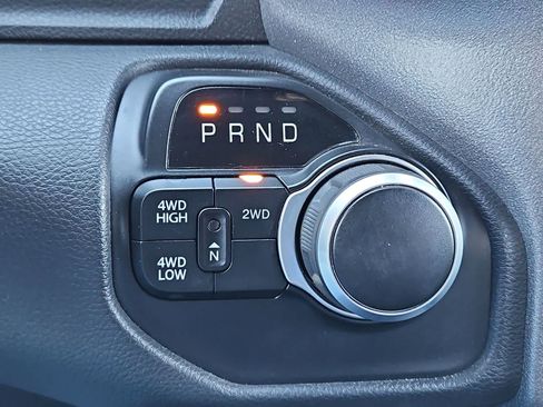 Used 2022 RAM 2500 Tradesman w/ Chrome Appearance Group image 30