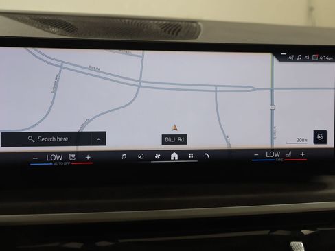 Used 2024 BMW X7 xDrive40i w/ Premium Package AWD/4WD image 9