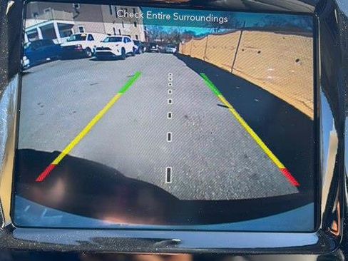 Used 2019 Jeep Cherokee Limited image 17