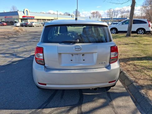 Used 2010 Scion xD image 5