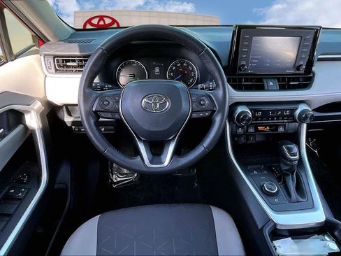 Certified 2020 Toyota RAV4 XLE image 5