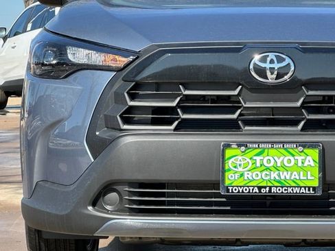 New 2026 Toyota Corolla Cross LE w/ Moonroof Package image 8