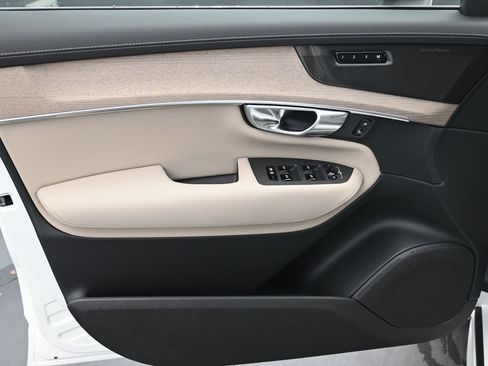 New 2026 Volvo XC90 B6 Ultra image 10