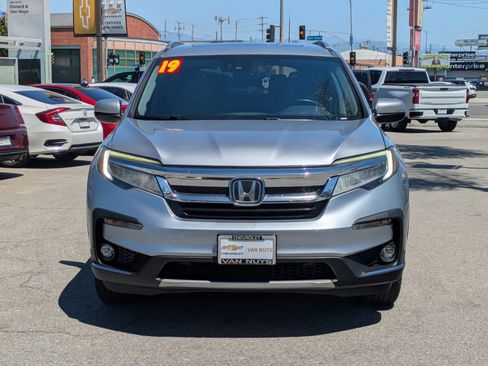 Used 2019 Honda Pilot Elite image 2