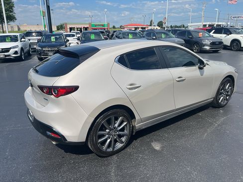 Used 2023 MAZDA MAZDA3 s FWD image 7