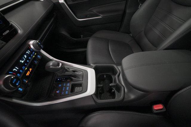 Certified 2022 Toyota RAV4 XLE Premium AWD/4WD image 22