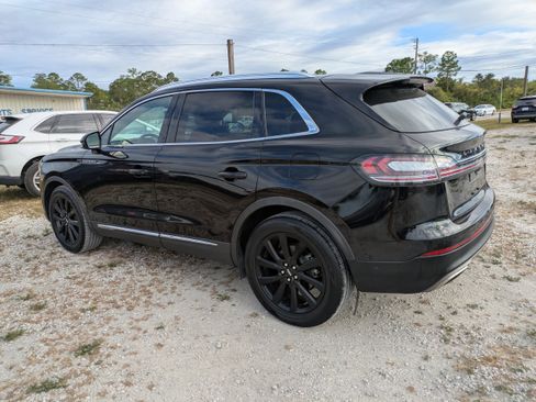 Used 2022 Lincoln Nautilus Reserve w/ Equipment Group 201A image 6