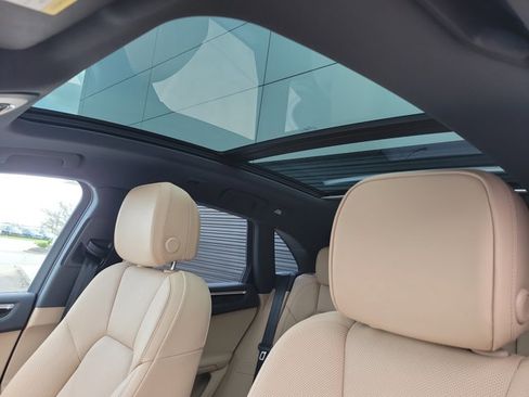 New 2026 Porsche Macan image 35