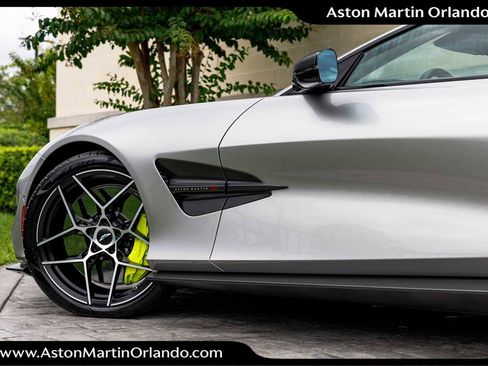 New 2025 Aston Martin Vanquish image 34