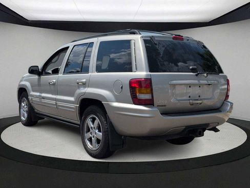 Used 2004 Jeep Grand Cherokee Limited w/ Trailer Tow Group IV AWD/4WD image 6