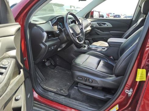 Used 2019 Chevrolet Traverse RS AWD/4WD image 13