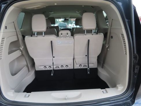 Used 2021 Chrysler Pacifica Touring-L AWD/4WD image 30
