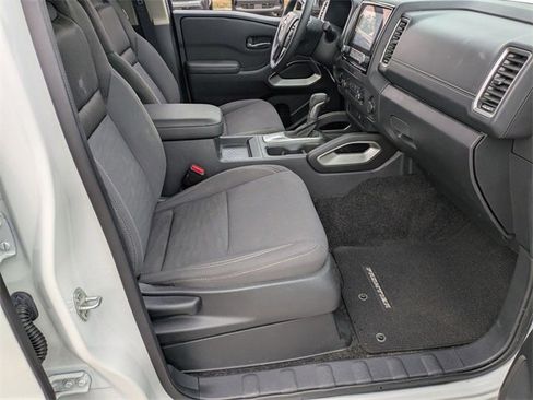 Used 2023 Nissan Frontier SV w/ Tow Package image 34