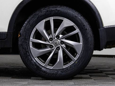 Used 2015 Nissan Rogue SL w/ SL Premium Package image 45