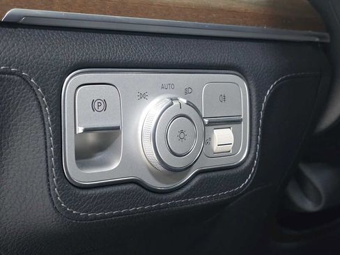 Certified 2024 Mercedes-Benz GLE 53 AMG 4MATIC image 25