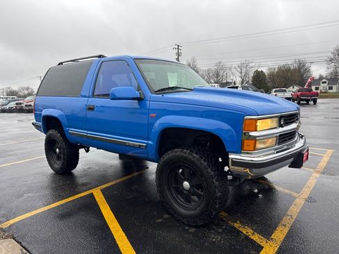 Used 1996 Chevrolet Tahoe 4WD 2-Door image 4