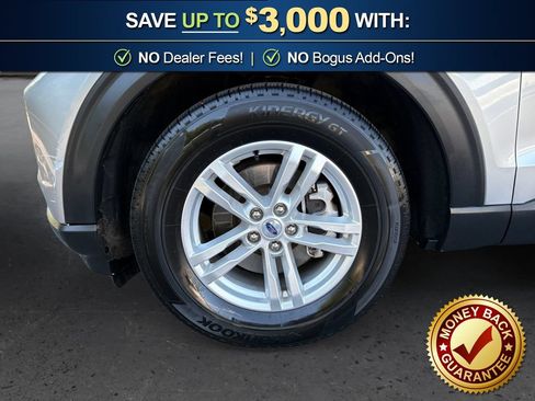 Used 2023 Ford Explorer XLT RWD image 13