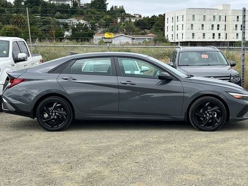 New 2026 Hyundai Elantra Sport FWD image 5