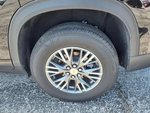 Used 2025 Chevrolet Traverse LT AWD/4WD image 57