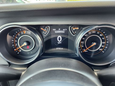 Used 2022 Jeep Wrangler Sport AWD/4WD image 22