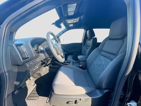 New 2026 Nissan Frontier SV image 21