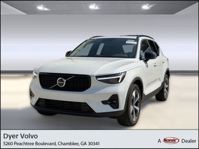 Used 2026 Volvo XC40 B5 Plus w/ Climate Package