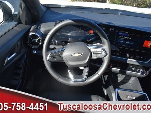 New 2026 Chevrolet Equinox LT w/ Convenience Package II FWD image 20