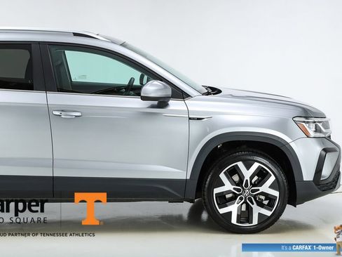 Used 2023 Volkswagen Taos SEL AWD/4WD image 12