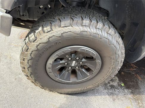 Used 2018 Ford F150 Raptor w/ Equipment Group 802A Luxury AWD/4WD image 8