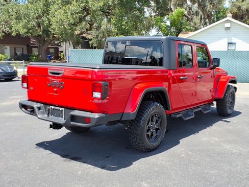 Used 2022 Jeep Gladiator Sport AWD/4WD image 5