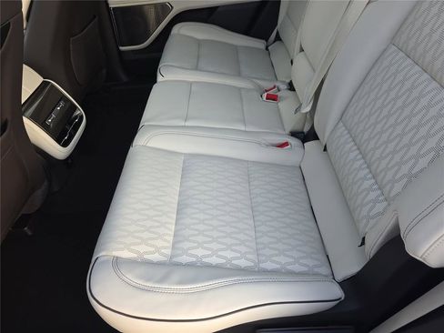 New 2026 Lincoln Nautilus Black Label AWD/4WD image 11