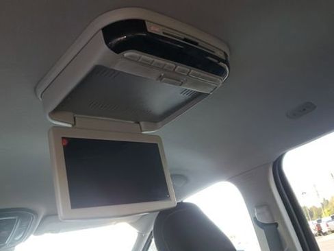 Used 2023 Jeep Grand Cherokee L Laredo w/ Luxury Tech Group I image 24