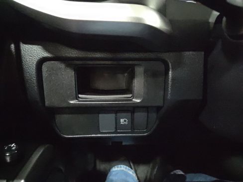 Used 2019 Toyota Tacoma SR5 image 24