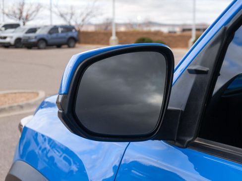 Used 2021 Toyota Tacoma TRD Off-Road image 17