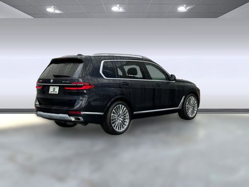 Used 2026 BMW X7 xDrive40i w/ Premium Package image 8